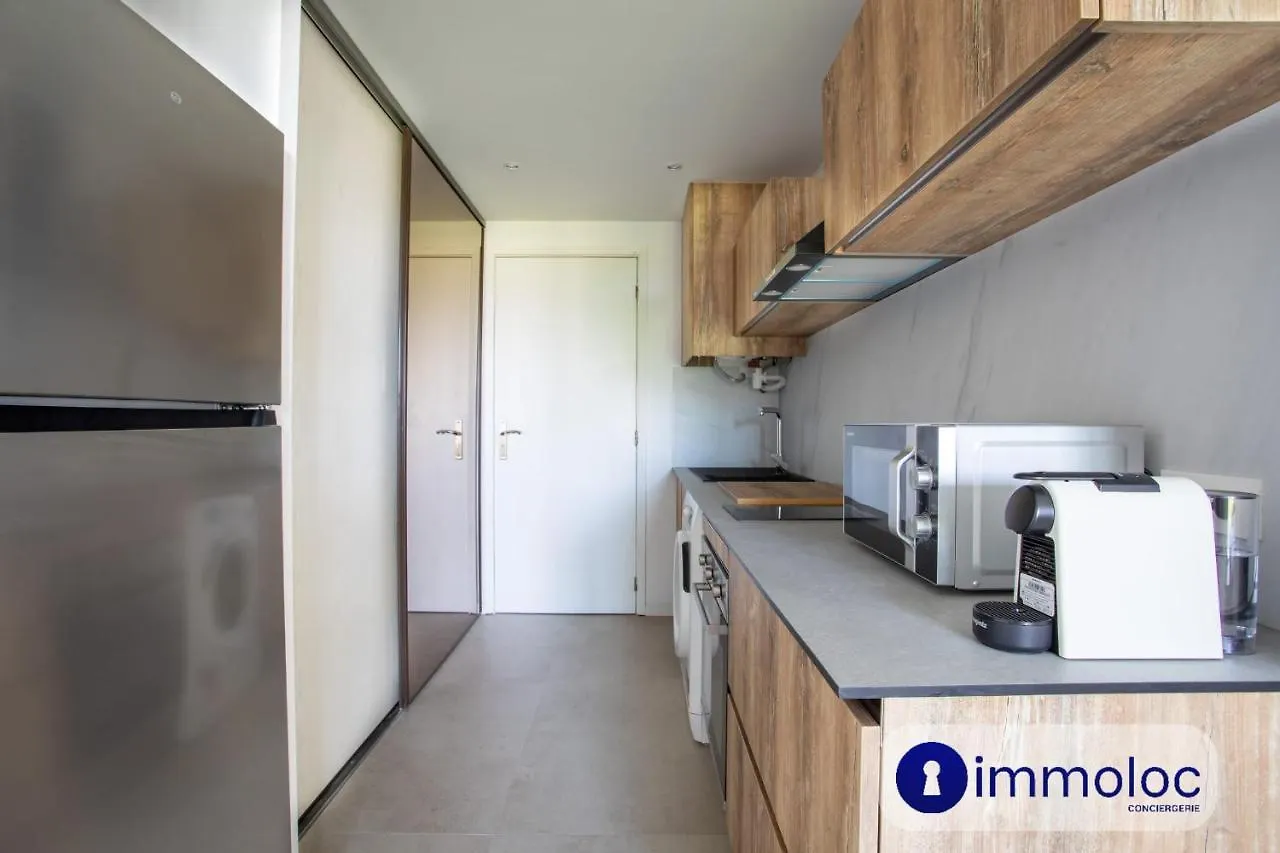 아파트 Air-Conditioned Studio 5 Minutes From The Beach And Shops 크로-드-카뉴