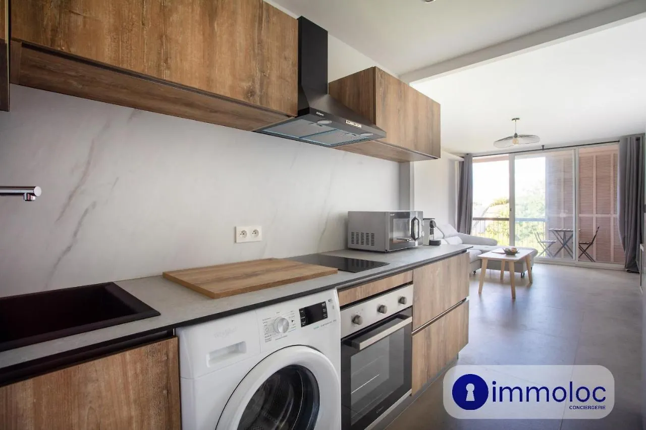 Air-Conditioned Studio 5 Minutes From The Beach And Shops 크로-드-카뉴